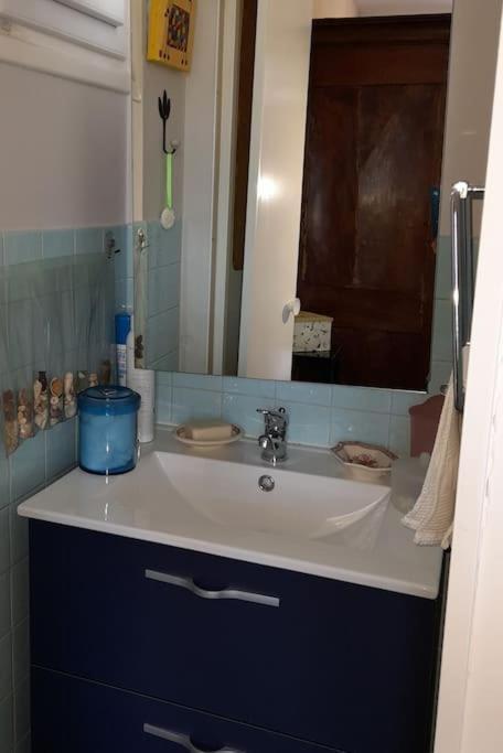 Bed and Breakfast Les Abelias Hauterive  Екстер'єр фото