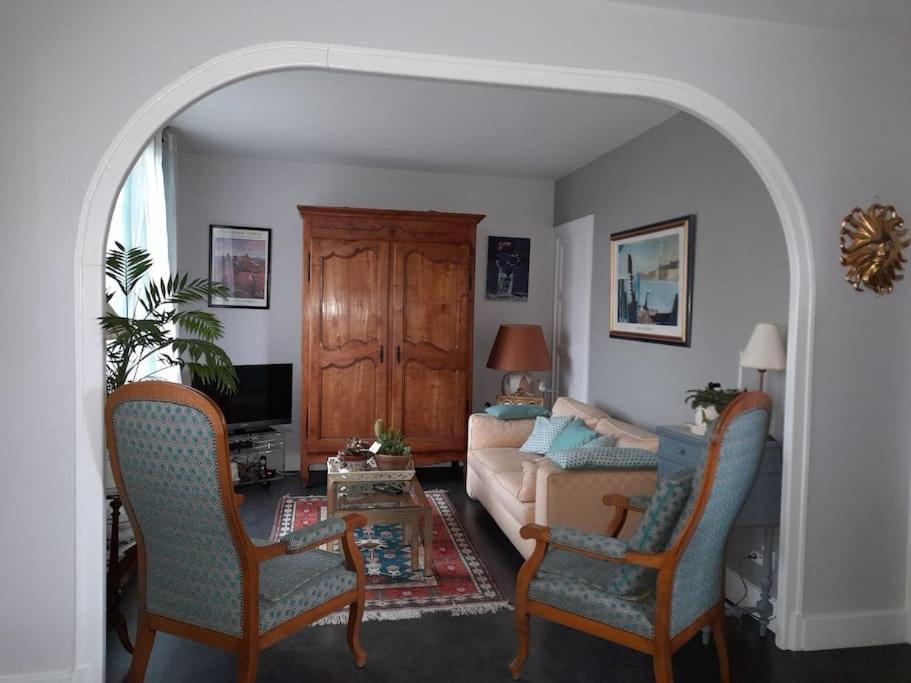 Bed and Breakfast Les Abelias Hauterive  Екстер'єр фото